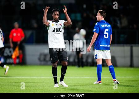 Den Bosch - Richie Omorowa dell'Excelsior Rotterdam durante il sedicesimo round della Keuken Kampioen Divisie stagione 2024/2025. La partita è ambientata tra il Den Bosch e l'Excelsior Rotterdam allo Stadion De Vliert il 22 novembre 2024 a Den Bosch, nei Paesi Bassi. (VK Sportphoto/Yannick Verhoeven) credito: Yannick Verhoeven/Alamy Live News Foto Stock