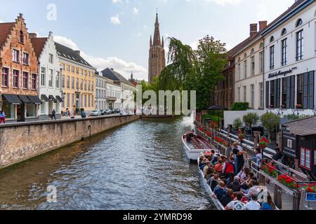 Rozenhoedkaai, Rosary Quay, la parte più famosa del canale di Bruges, Belgio Foto Stock