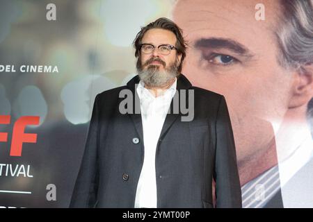 Torino, Italia. 22 novembre 2024. Giuseppe Battiston partecipa al Red carpet della cerimonia di apertura del 42° Torino Film Festival al Teatro Regio di Torino. Credito: SOPA Images Limited/Alamy Live News Foto Stock