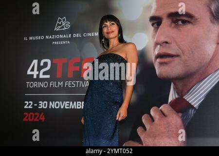 Torino, Italia. 22 novembre 2024. Rosario Dawson partecipa al Red carpet della cerimonia di apertura del 42° Torino Film Festival al Teatro Regio di Torino. Credito: SOPA Images Limited/Alamy Live News Foto Stock