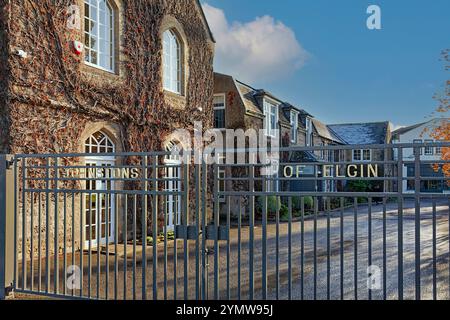 Johnstons di Elgin, Scozia, l'edificio e' entrato nella fabbrica all'inizio dell'inverno Foto Stock