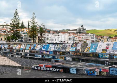 Conosciuta come Sea-City, Horta, Faial Island, Azzorre, ha una grande tradizione nautica. Foto Stock