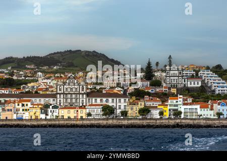 Conosciuta come Sea-City, Horta, Faial Island, Azzorre, ha una grande tradizione nautica. Foto Stock