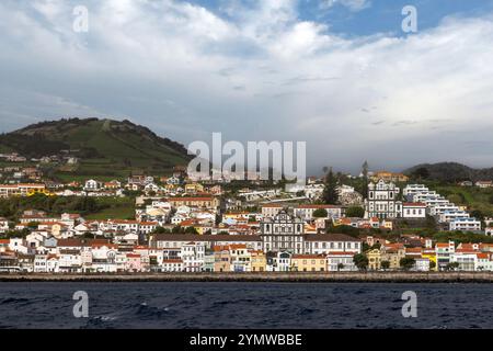 Conosciuta come Sea-City, Horta, Faial Island, Azzorre, ha una grande tradizione nautica. Foto Stock