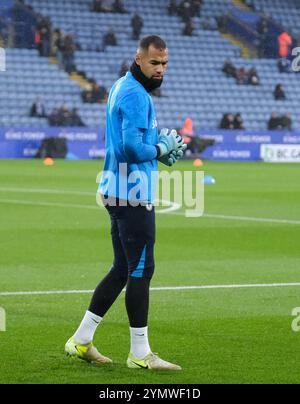 King Power Stadium, Leicester, Regno Unito. 23 novembre 2024. Premier League Football, Leicester City contro Chelsea; Robert Sanchez del Chelsea durante il riscaldamento pre-partita credito: Action Plus Sports/Alamy Live News Foto Stock