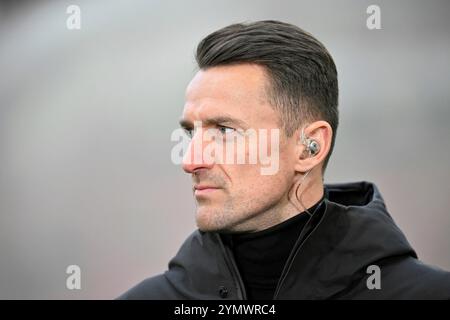 Stoccarda, Germania. 23 novembre 2024. vor Spielbeginn: Sportdirektor Christian Gentner VfB Stoccarda Ritratto VfB Stoccarda vs VfL Bochum BOC 23.11.2024 LE NORMATIVE DFL VIETANO QUALSIASI USO DI FOTOGRAFIE COME SEQUENZE DI IMMAGINI E/O QUASI-VIDEO/dpa/Alamy Live News Foto Stock