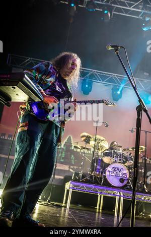 Bournemouth, Regno Unito. 22 novembre 2024. Ozric Tentacles si esibisce all'O2 Academy Bournemouth 22.11.2024. Crediti: Charlie Raven/Alamy Live News Foto Stock