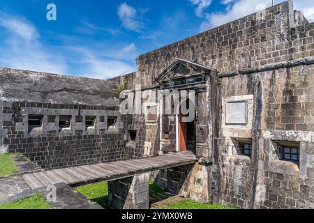 Caponier protegge l'ingresso della cittadella di Brimstone Hill Fort e il fosso di St. Kitts e Nevis Foto Stock