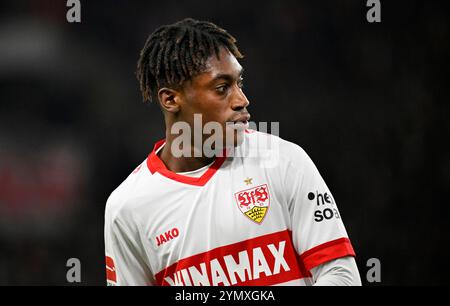 Stoccarda, Germania. 23 novembre 2024. Justin Diehl VfB Stuttgart (17) Portrait VfB Stuttgart vs VfL Bochum BOC 23.11.2024 LE NORMATIVE DFL VIETANO QUALSIASI USO DI FOTOGRAFIE COME SEQUENZE DI IMMAGINI E/O QUASI-VIDEO/dpa/Alamy Live News Foto Stock