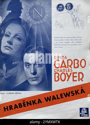 Annuncio commerciale ceco per GRETA GARBO e CHARLES BOYER (come Napoleone) in CONQUEST / MARIE WALEWSKA / HRABENKA WALEWSKA 1937 regista CLARENCE BROWN Metro Goldwyn Mayer (MGM) Foto Stock