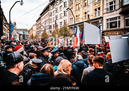 Celebrazione del 17 novembre: Giornata di lotta per la libertà e la democrazia a Praga Foto Stock