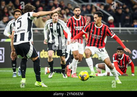 Milano, Francia, Italia. 23 novembre 2024. Tijjani REIJNDERS dell'AC Milan durante la partita di serie A tra l'AC Milan e la Juventus FC allo Stadio San Siro il 23 novembre 2024 a Milano. (Credit Image: © Matthieu Mirville/ZUMA Press Wire) SOLO PER USO EDITORIALE! Non per USO commerciale! Foto Stock