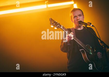 Newcastle, Regno Unito. 23 novembre 2024. Porridge radio Peform al Grove. Crediti fotografici: Thomas Jackson/Alamy Live News Foto Stock