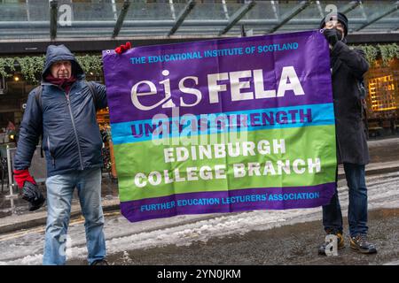 Glasgow, Scozia, Regno Unito. 23 novembre 2024. Stop alla dimostrazione nazionale della War Coalition a Glasgow, co-organizzata con lo Scottish Trades Union Congress (STUC) e lo Scottish CND e sostenuta da PCS Scotland RMT Scotland Educational Institute of Scotland UCU - University and College Union Fire Brigades Union Scotland per chiedere «la fine di tutte le vendite di armi a Israele». Credito R.. Gass/Alamy Live News Foto Stock