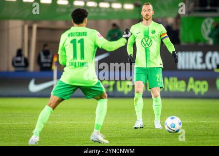 Wolfsburg, Germania. 23 novembre 2024. Maximilian Arnold (27) di Wolfsburg visto durante la partita di Bundesliga tra Wolfsburg e Union Berlin alla Volkswagen Arena di Wolfsburg. Credito: Gonzales Photo/Alamy Live News Foto Stock