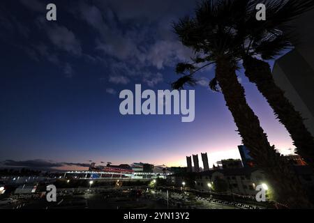 Las Vegas, Stati Uniti. 23 novembre 2024. Atmosfera del circuito. Formula 1 World Championship, Rd 22, Gran Premio di Las Vegas, sabato 23 novembre 2024. Las Vegas Strip Circuit, Las Vegas, Nevada, Stati Uniti. Crediti: James Moy/Alamy Live News Foto Stock