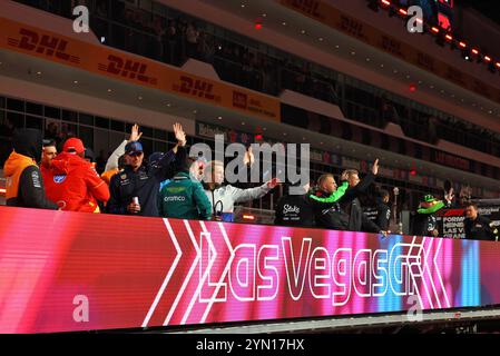 Las Vegas, Stati Uniti. 23 novembre 2024. Sfilata dei conducenti. Formula 1 World Championship, Rd 22, Gran Premio di Las Vegas, sabato 23 novembre 2024. Las Vegas Strip Circuit, Las Vegas, Nevada, Stati Uniti. Crediti: James Moy/Alamy Live News Foto Stock
