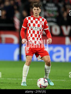 Girona, Spagna. 23 novembre 2024. Ladislav Krejci del Girona FC durante la Liga EA Sports match tra il Girona FC e l'RCD Espanyol giocata allo Stadio Montilivi il 24 novembre 2024 a Girona, Spagna. (Foto di Judit Cartiel/ PRESSINPHOTO) credito: PRESSINPHOTO SPORTS AGENCY/Alamy Live News Foto Stock