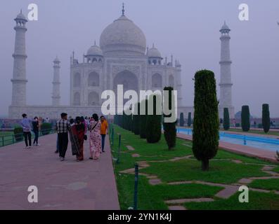 Alba al Taj Mahal Foto Stock