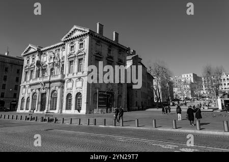 Marsiglia, Francia - 28 gennaio 2022: La facciata anteriore del municipio di Marsiglia, Francia. Foto Stock