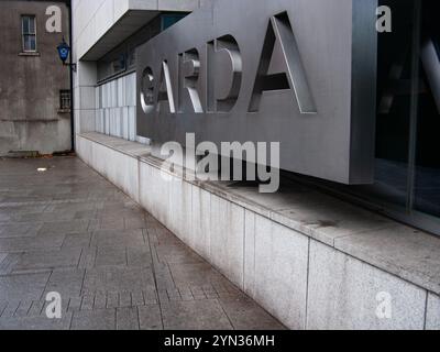Cartello Garda Síochána, Kevin Street Garda Station, Dublino Foto Stock
