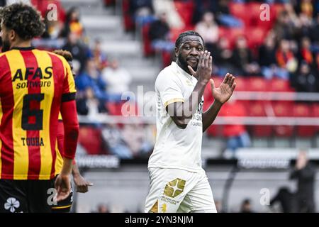 Mechelen, Belgio. 24 novembre 2024. Charly Keita di Beerschot reagisce durante una partita di calcio tra KV Mechelen e Beerschot va, domenica 24 novembre 2024 a Mechelen, il giorno 15 della stagione 2024-2025 della "Jupiler Pro League" prima divisione del campionato belga. BELGA PHOTO TOM GOYVAERTS credito: Belga News Agency/Alamy Live News Foto Stock