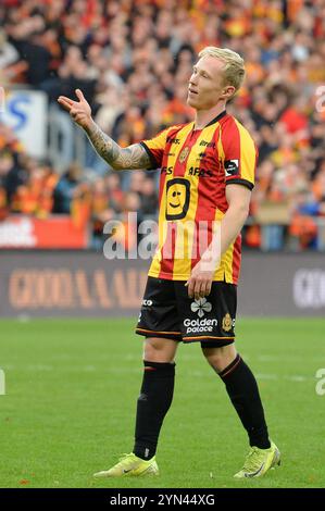 Mechelen, Belgio. 24 novembre 2024. Patrick Pflucke di Mechelen festeggia dopo aver segnato durante una partita di calcio tra KV Mechelen e Beerschot va, domenica 24 novembre 2024 a Mechelen, il giorno 15 della stagione 2024-2025 della prima divisione del campionato belga "Jupiler Pro League". BELGA FOTO JILL DELSAUX credito: Belga News Agency/Alamy Live News Foto Stock