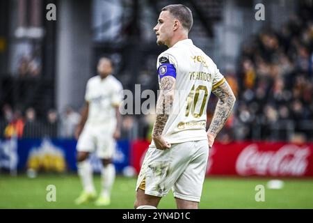 Mechelen, Belgio. 24 novembre 2024. Il Thibaud Verlinden di Beerschot sembra sgretolato durante una partita di calcio tra KV Mechelen e Beerschot va, domenica 24 novembre 2024 a Mechelen, il giorno 15 della stagione 2024-2025 della "Jupiler Pro League" prima divisione del campionato belga. BELGA PHOTO TOM GOYVAERTS credito: Belga News Agency/Alamy Live News Foto Stock