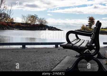 Panchina al Bluffer's Park di Scarborough, Toronto, Ontario, Canada Foto Stock