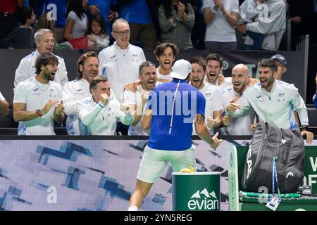 Malaga, Spagna. 24 novembre 2024. MALAGA, SPAGNA - 24 NOVEMBRE: Matteo Berrettini dell'Italia nel pareggio finale tra Italia e Paesi Bassi durante le finali di Coppa Davis al Palacio de Deportes Jose Maria Martin Carpena il 24 novembre 2024 a Malaga, Spagna. (Foto di Marleen Fouchier/Agenzia BSR) credito: Agenzia BSR/Alamy Live News Foto Stock