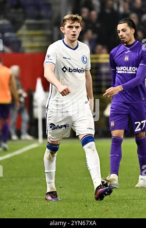 Bruxelles, Belgio. 24 novembre 2024. Gent's Max Dean nella foto durante una partita di calcio tra RSC Anderlecht e Kaa Gent, domenica 24 novembre 2024 a Bruxelles, una partita del giorno 15 della stagione 2024-2025 della "Jupiler Pro League" prima divisione del campionato belga. BELGA PHOTO MAARTEN STRAETEMANS credito: Belga News Agency/Alamy Live News Foto Stock