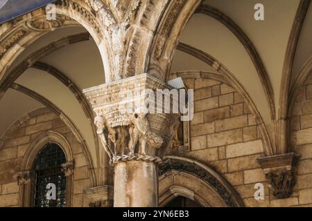 Facciata del famoso Palazzo del Rettore nel centro di Dubrovnik, Croazia, Europa Foto Stock