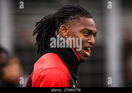 Milano, Francia, Italia. 23 novembre 2024. Rafael LEAO dell'AC Milan durante la partita di serie A tra l'AC Milan e la Juventus FC allo Stadio San Siro il 23 novembre 2024 a Milano. (Credit Image: © Matthieu Mirville/ZUMA Press Wire) SOLO PER USO EDITORIALE! Non per USO commerciale! Foto Stock