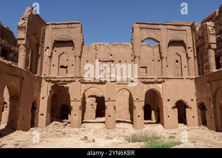 Bellissimo castello medievale a Tamenougalt nella valle del Draa in Marocco Foto Stock