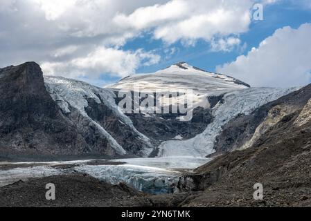 Ghiacciaio Pasterze sul Monte Grossglockner, la montagna più alta dell'Austria, Austria, Europa Foto Stock