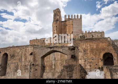 Mura fortificate della medina di FES, Marocco, Africa Foto Stock