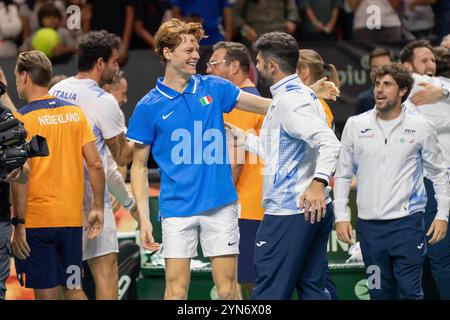 Malaga, Spagna. 24 novembre 2024. MALAGA, SPAGNA - 24 NOVEMBRE: In finale tra Italia e Paesi Bassi durante le finali di Coppa Davis al Palacio de Deportes Jose Maria Martin Carpena il 24 novembre 2024 a Malaga, Spagna. (Foto di Marleen Fouchier/Agenzia BSR) credito: Agenzia BSR/Alamy Live News Foto Stock