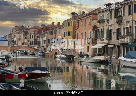 Rio della Misericordia nel distretto di Cannaregio, Venezia, Italia, Europa Foto Stock