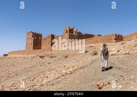 Bellissimo castello medievale a Tamenougalt nella valle del Draa in Marocco Foto Stock