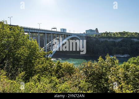 Rainbow International Bridge alle Cascate del Niagara dal lato canadese Foto Stock