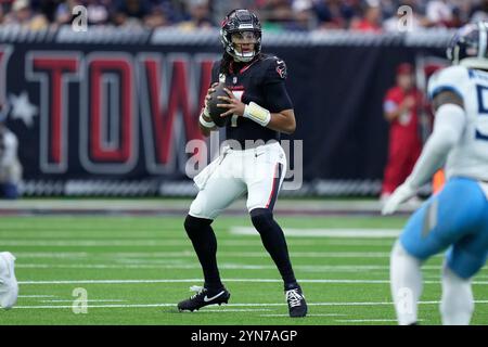 Houston, Texas domenica 24 novembre 2024. Il quarterback degli Houston Texans C.J. Stroud (7) sembra passare durante il primo quarto contro i Tennessee Titans all'NRG Stadium di Houston, Texas, domenica 24 novembre 2024. Foto di Kevin M. Cox/UPI credito: UPI/Alamy Live News Foto Stock