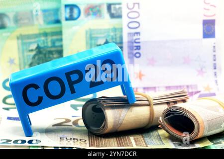 Immagine concettuale degli investimenti per la Conferenza delle Nazioni Unite sui cambiamenti climatici 2024 COP29 Foto Stock