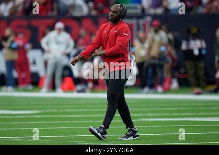 Houston, Texas domenica 24 novembre 2024. Il capo-allenatore degli Houston Texans DeMeco Ryans durante il quarto periodo contro i Tennessee Titans all'NRG Stadium di Houston, Texas, domenica 24 novembre 2024. Foto di Kevin M. Cox/UPI credito: UPI/Alamy Live News Foto Stock