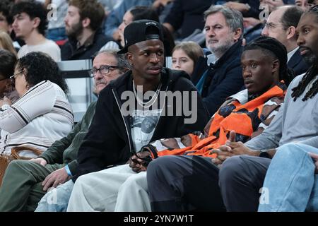 Vinicius Junior durante la partita di EuroLeague turca tra Real Madrid e Crvena Zvezda Belgrado al WiZink Center il 24 ottobre 2024 a Madrid Spagna con: Vinicius Junior dove: Madrid, Spagna quando: 24 ottobre 2024 credito: Oscar Gonzalez/WENN Foto Stock