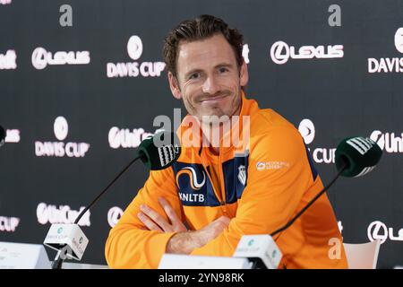 Malaga, Spagna. 23 novembre 2024. MALAGA, SPAGNA - 23 NOVEMBRE: Wesley Koolhof dei Paesi Bassi nel pareggio finale tra Italia e Paesi Bassi durante le finali di Coppa Davis al Palacio de Deportes Jose Maria Martin Carpena il 23 novembre 2024 a Malaga, Spagna. (Foto di Marleen Fouchier/Agenzia BSR) credito: Agenzia BSR/Alamy Live News Foto Stock