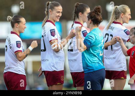 Bromley, Regno Unito. 24 novembre 2024. Dagný Brynjarsdóttir durante il London City Lionesses vs West Ham United nella Women's League Cup. Foto Stock