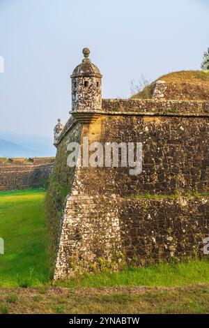 Portogallo, regione settentrionale, Valenca do Minho, tappa sulla via centrale portoghese, una delle strade per Santiago de Compostela, fortezza del XVI-XVII secolo Foto Stock