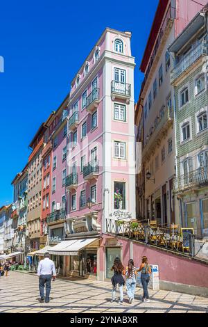 Portogallo, regione centrale, Coimbra, Rua Ferreira Borges, la principale via dello shopping e pedonale del centro storico Foto Stock