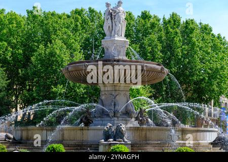 Francia, Bouches du Rhone (13), Aix en Provence, Place du General de Gaulle, fontaine de la rotonde Foto Stock