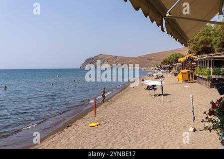 La spiaggia di Skala Eresou, l'isola di Lesbo, la Grecia Lesbo o Lesbo è un'isola greca situata nel Mar Egeo nord-orientale Foto Stock